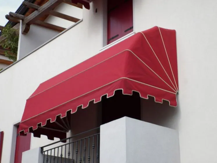 installazione cappottine per attività e campeggi